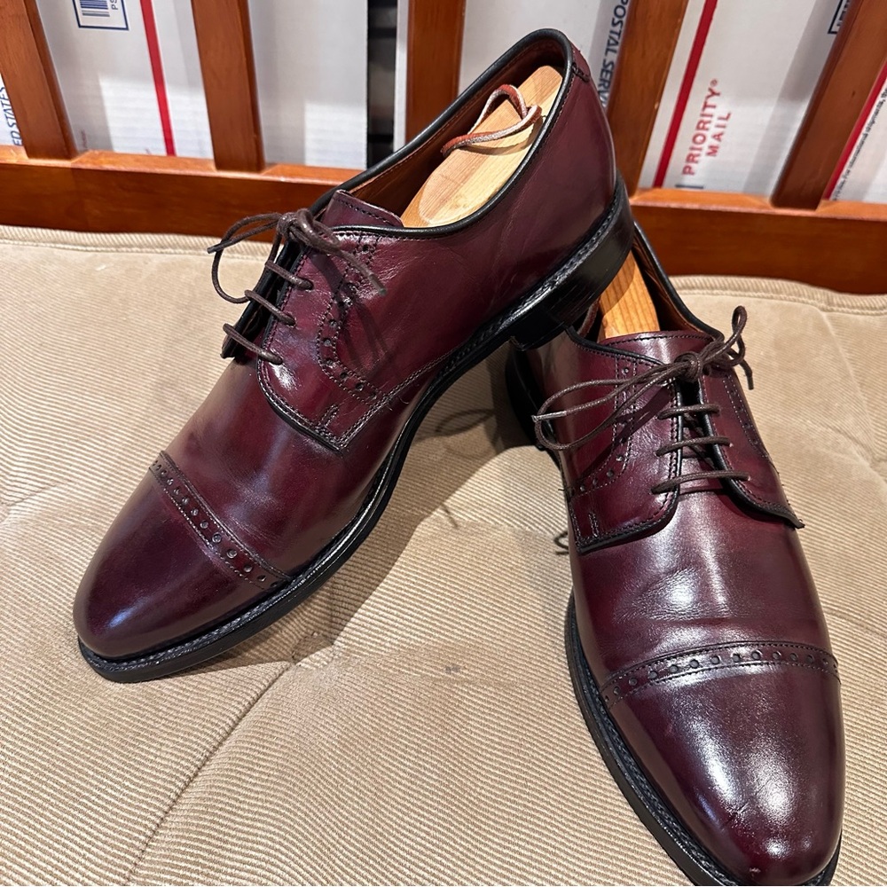 Allen Edmonds Burgundy Leather Cap-Toe Derbys - Picture 2 of 15